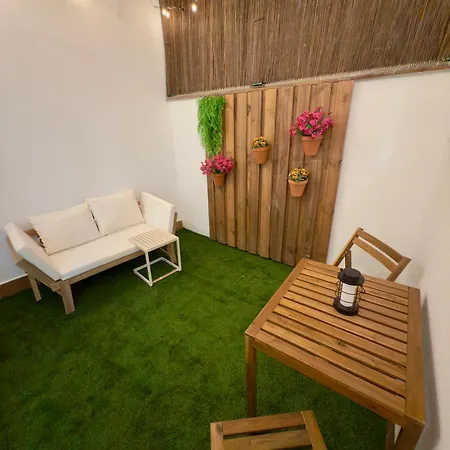 Estudio Junto A Plaza Merced 2