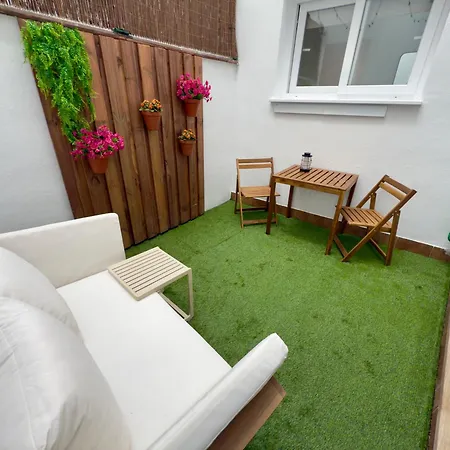 Estudio Junto A Plaza Merced 2 Apartment *